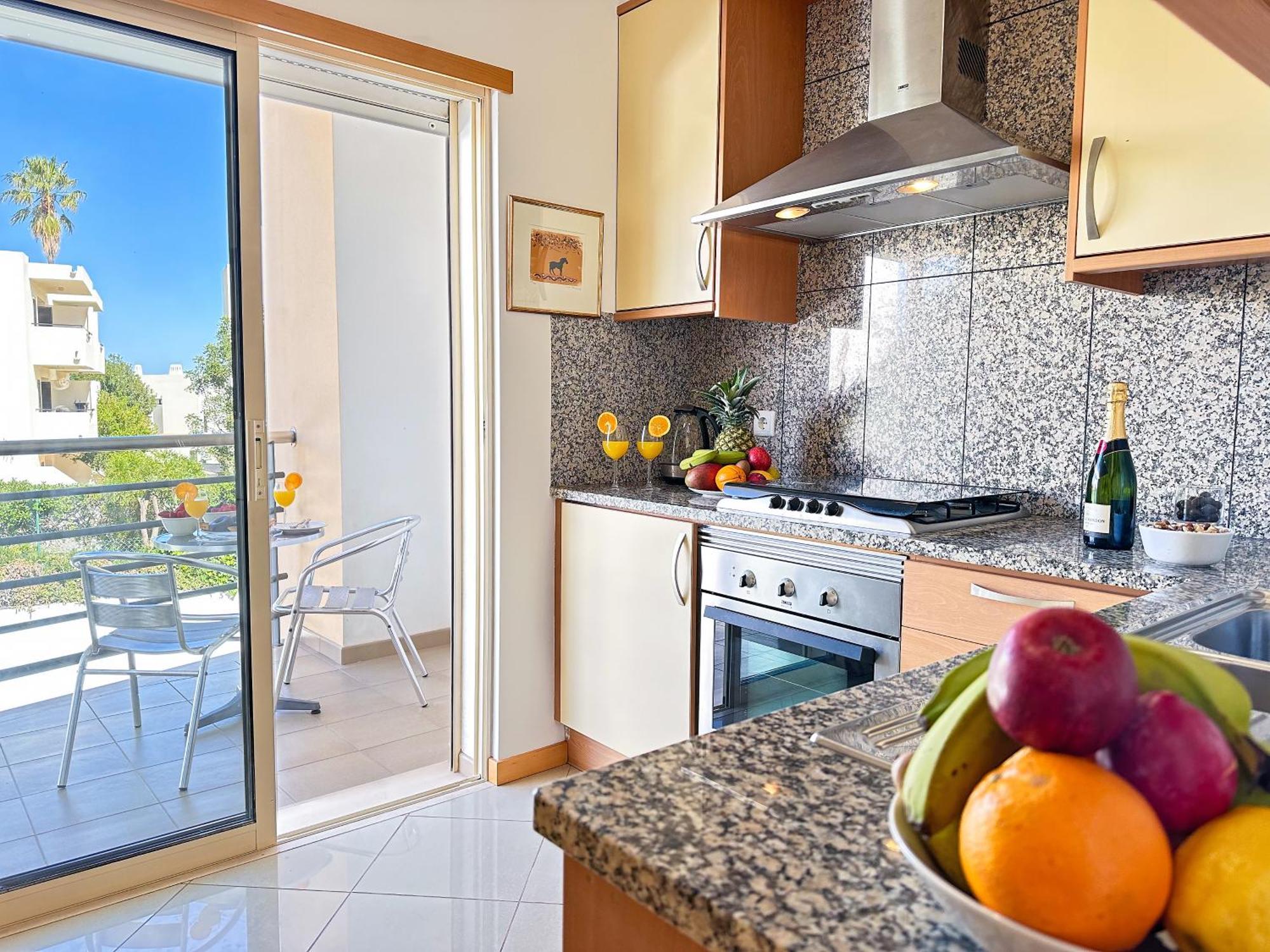 Modern Ocean, Garden & Pool View Condo By Becherish Албуфейра Екстериор снимка